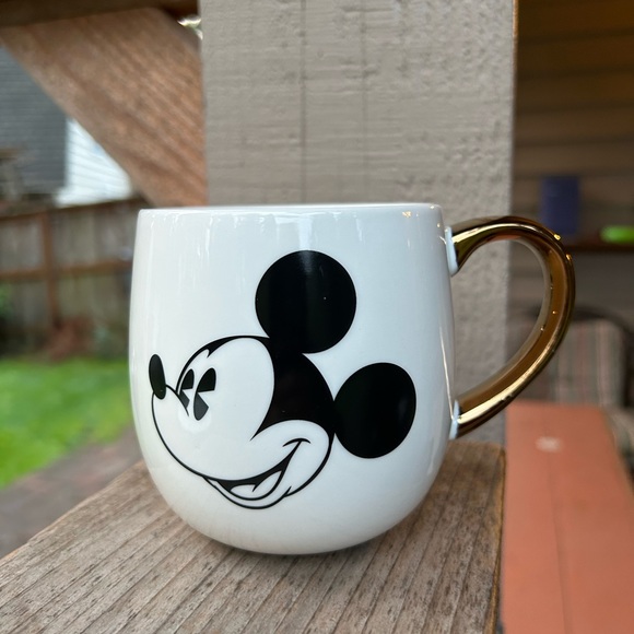 Disney Mickey Mouse Mug porcelain white with gold handle. - Picture 1 of 4
